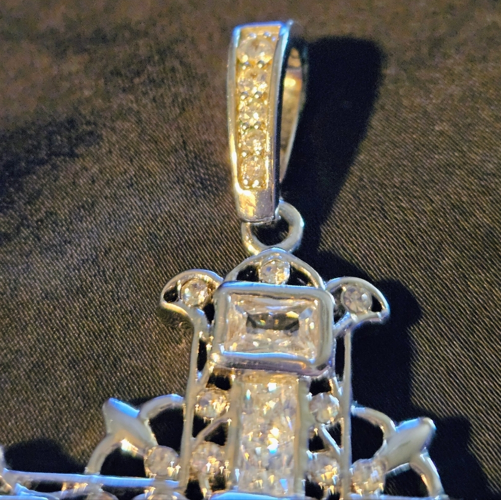Cross Pendant - Picture 6 of 7